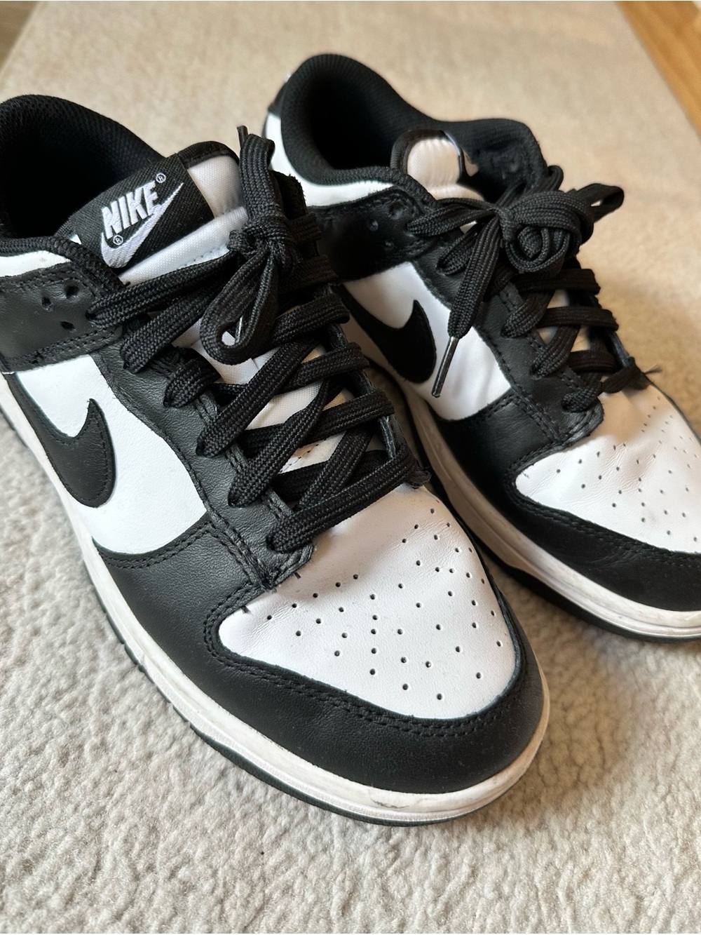 Nike Dunk Low Panda Black White Sneakers Women’s Size 8